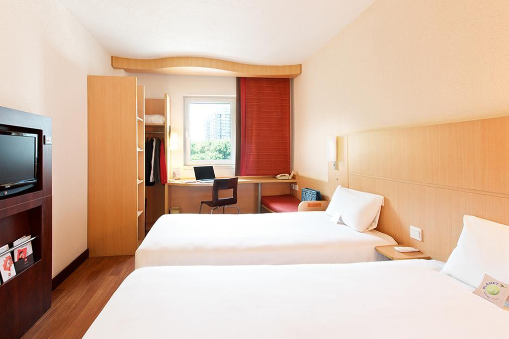 Ibis Ningbo Qianhu Plaza Hotel Luaran gambar