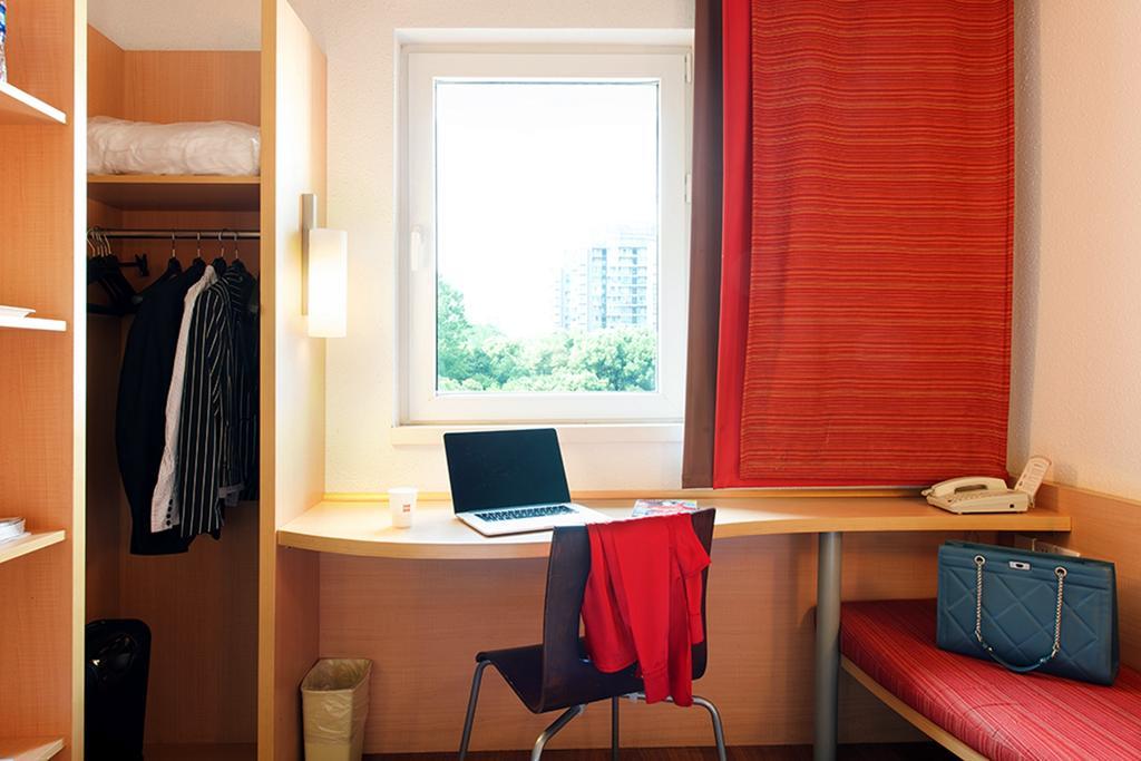 Ibis Ningbo Qianhu Plaza Hotel Luaran gambar