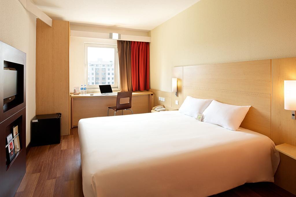 Ibis Ningbo Qianhu Plaza Hotel Luaran gambar