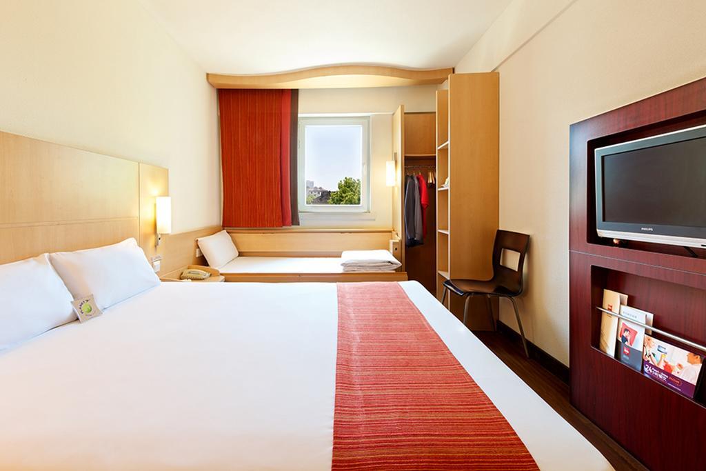 Ibis Ningbo Qianhu Plaza Hotel Luaran gambar