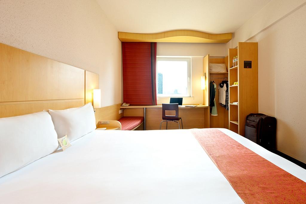 Ibis Ningbo Qianhu Plaza Hotel Luaran gambar