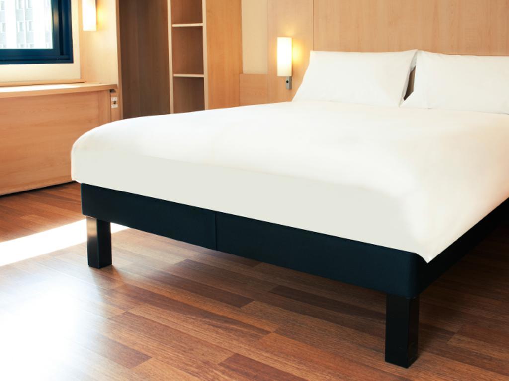 Ibis Ningbo Qianhu Plaza Hotel Luaran gambar