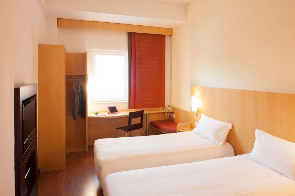 Ibis Ningbo Qianhu Plaza Hotel Luaran gambar
