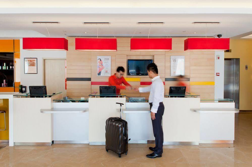 Ibis Ningbo Qianhu Plaza Hotel Luaran gambar